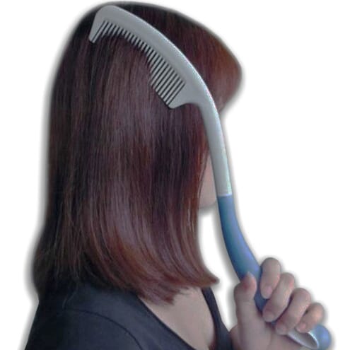 Se brosser les cheveux
