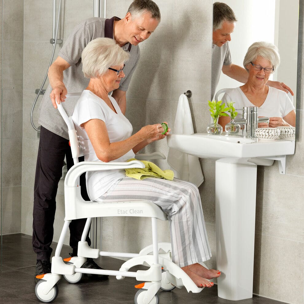 Chaise de douche et de toilettes Etac Clean blanche