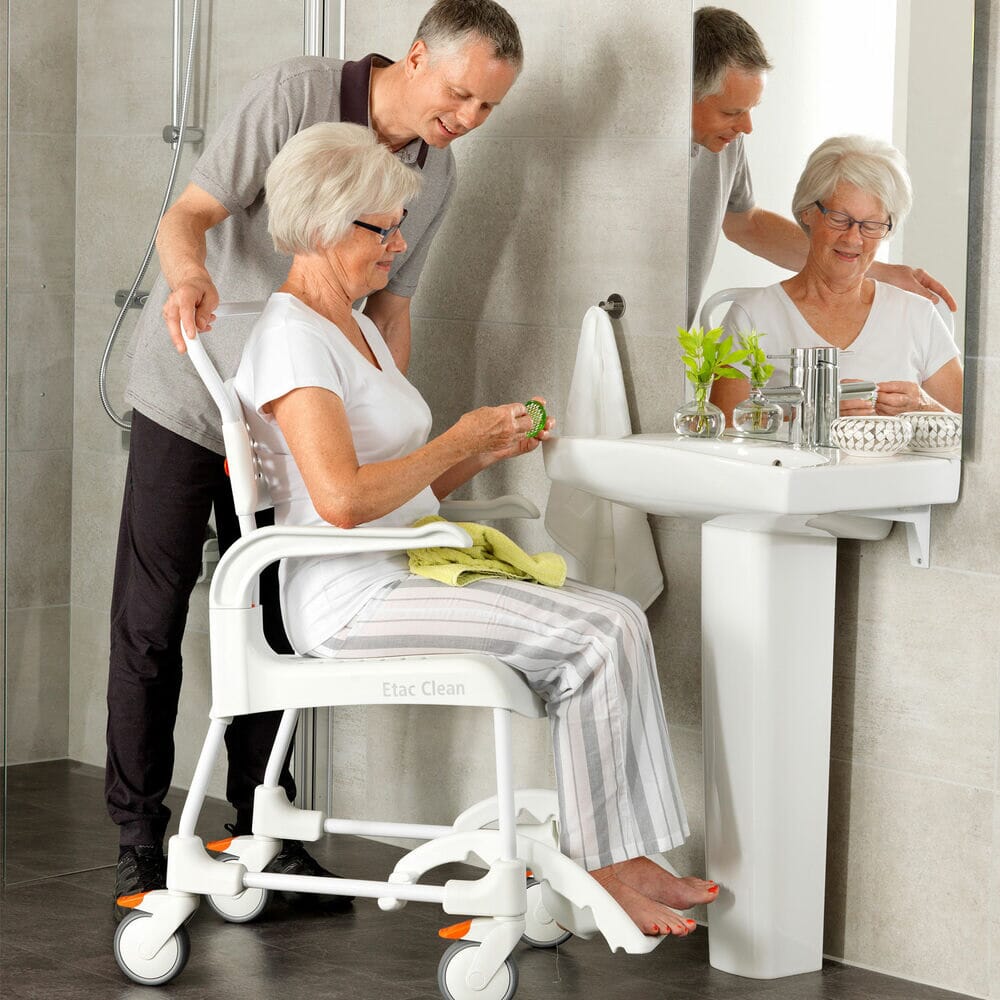 View Chaise de douche et de toilettes Etac Clean grise Hauteur fixe 55 cm information