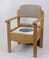 Chaise percée de luxe en bois