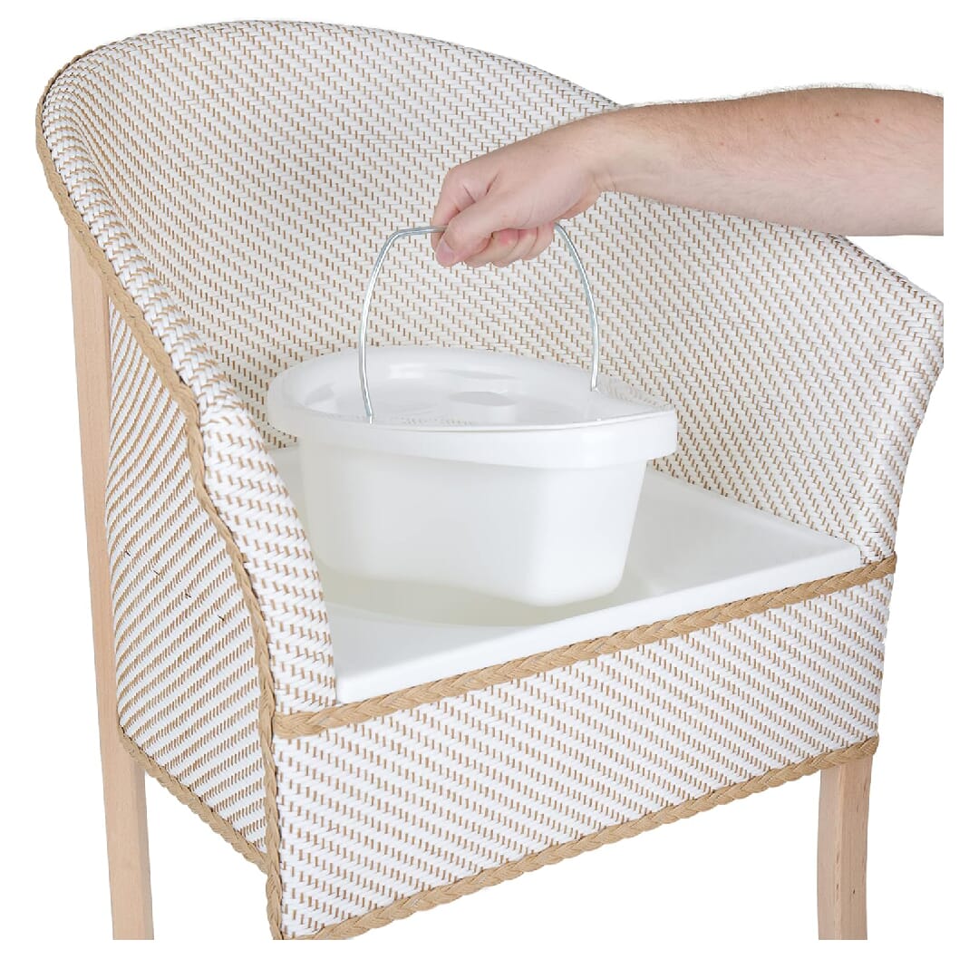 Chaise percée pour chambre