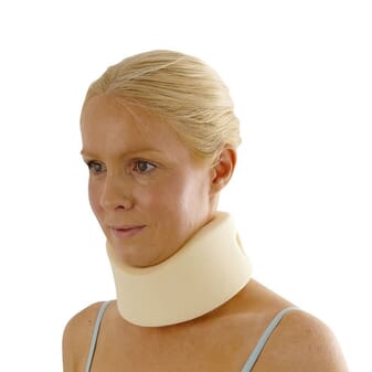 Collier cervical standard en mousse