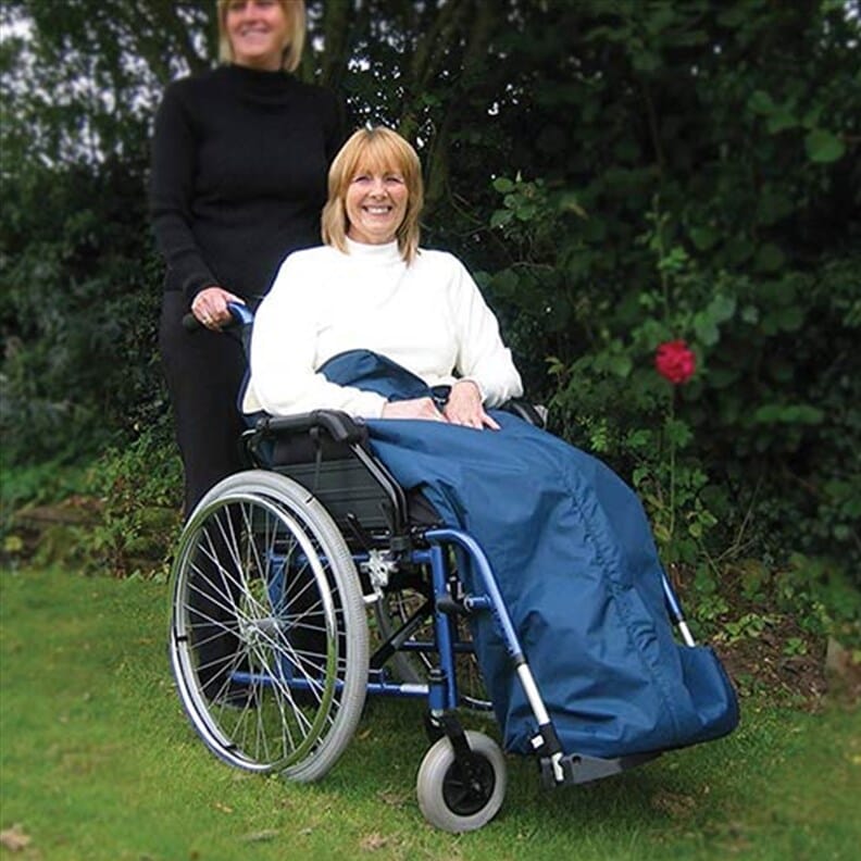 Couvre-jambes en polaire pour fauteuil roulant