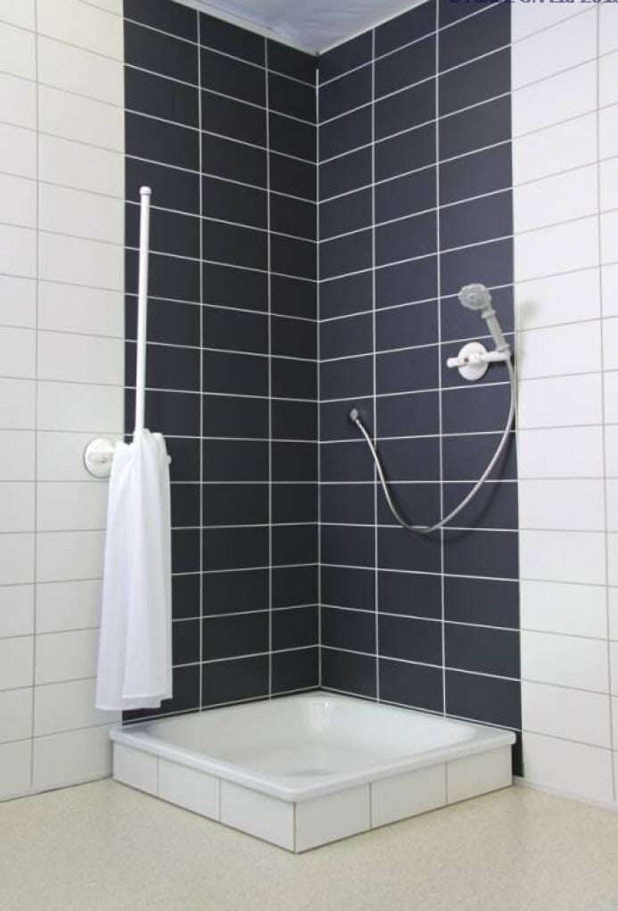 Écran de douche ou de baignoire Mobeli