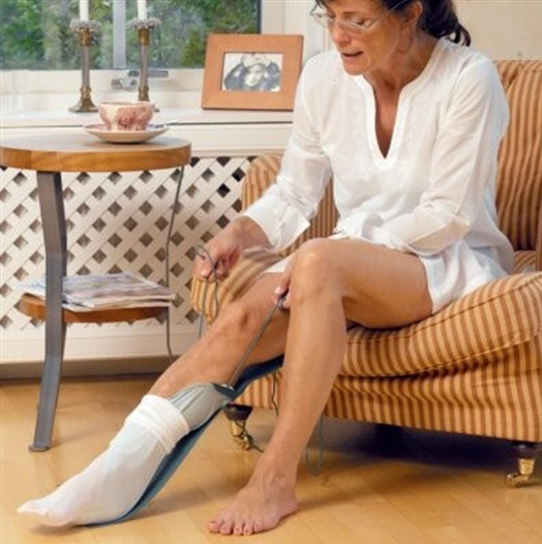 Enfile chaussettes Etac - Long