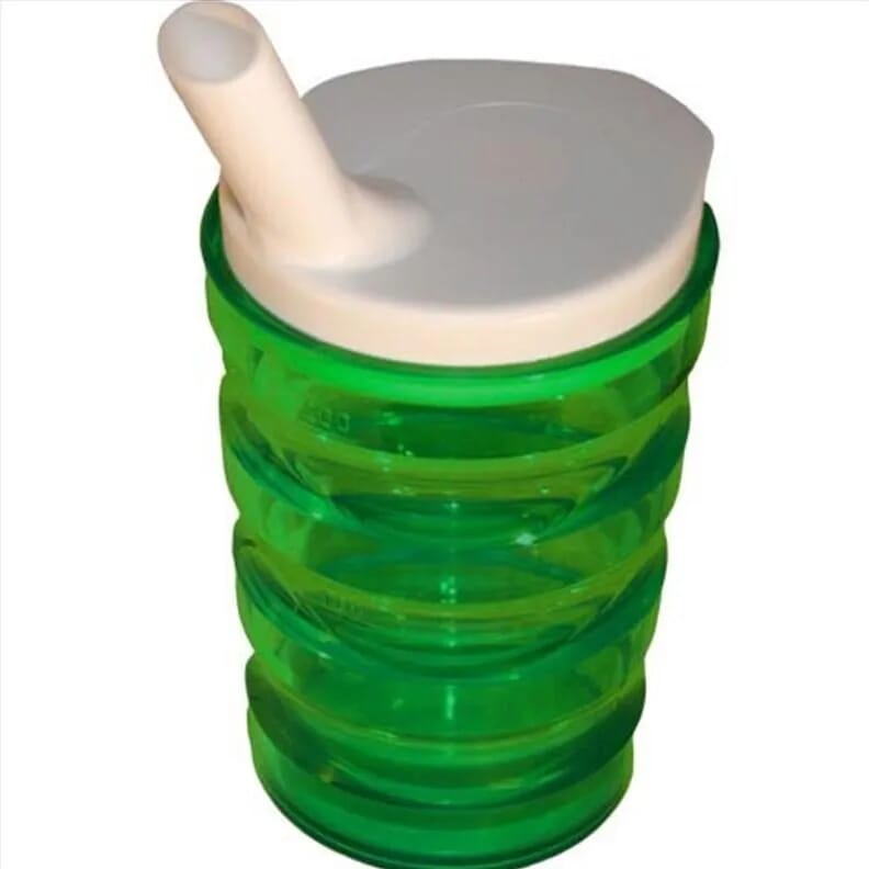 Verre anti-renversement avec bec verseur