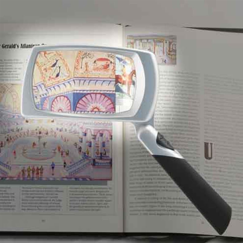 Loupe éclairante et pliable