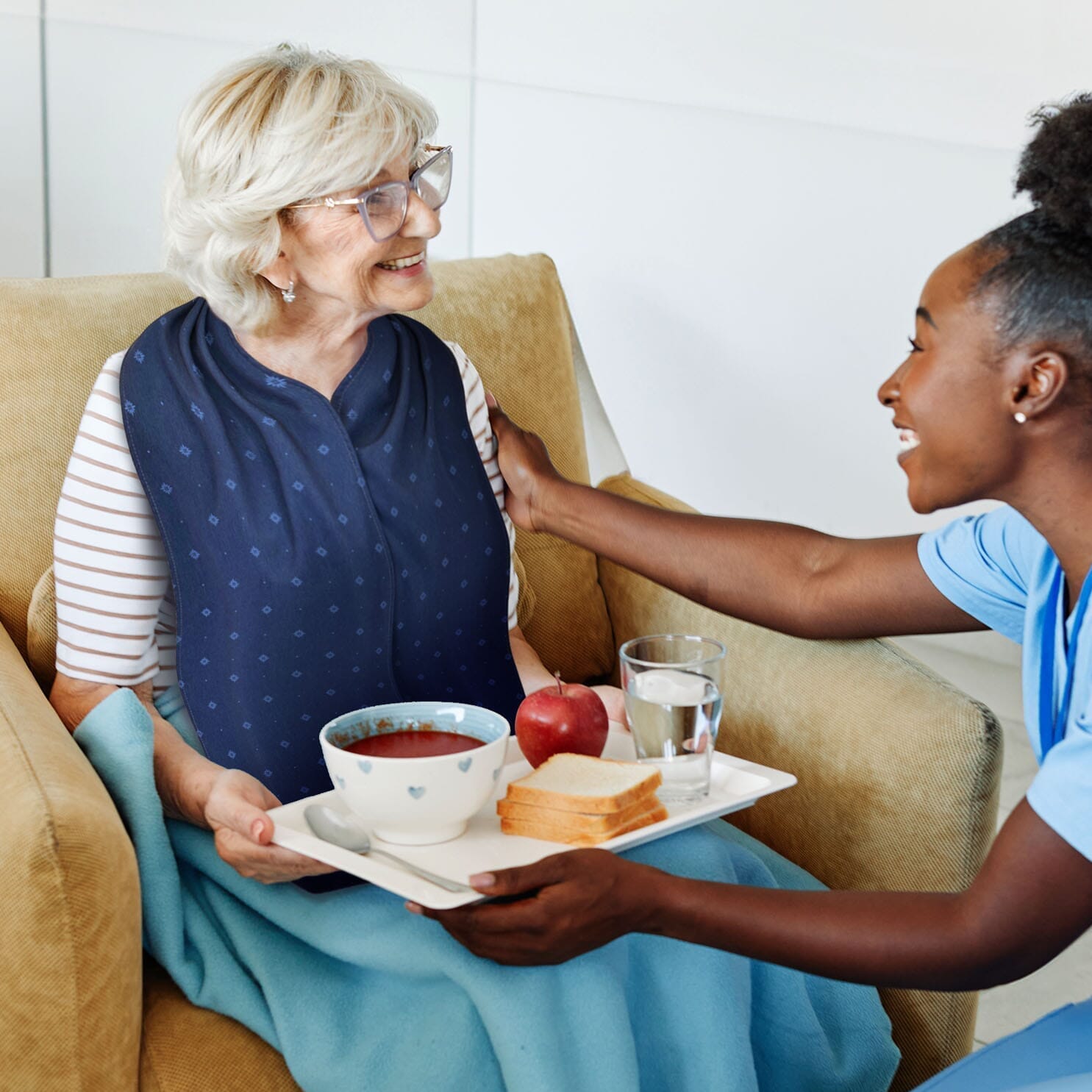 Protège-vêtements écharpe discret