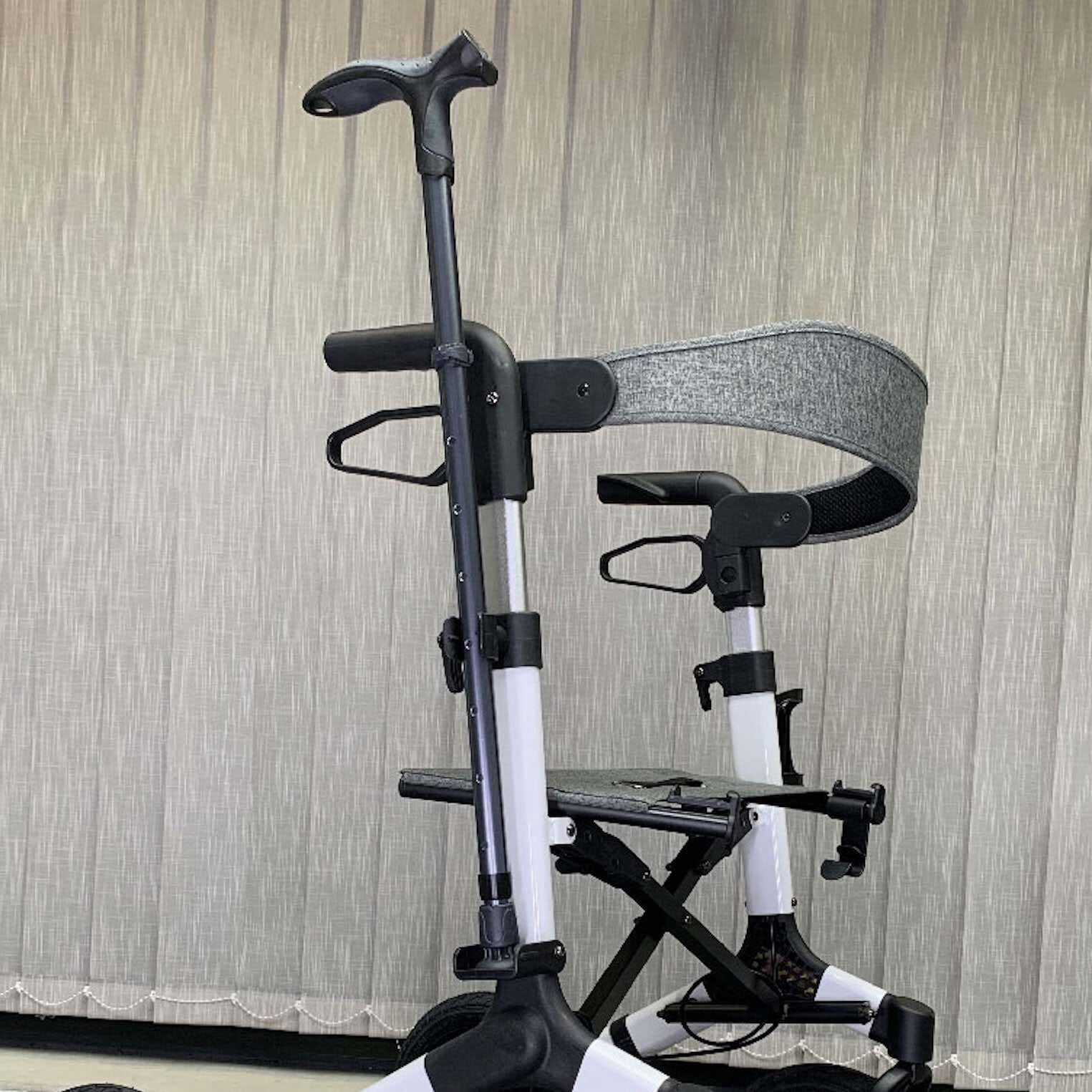 Rollator tout terrain