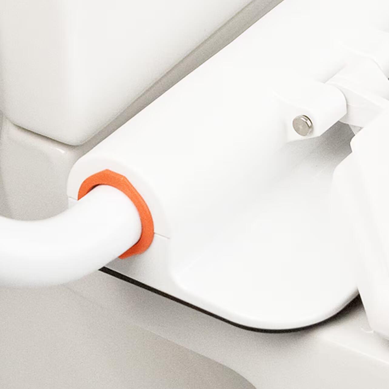 Siège de toilettes avec accoudoirs - Etac
